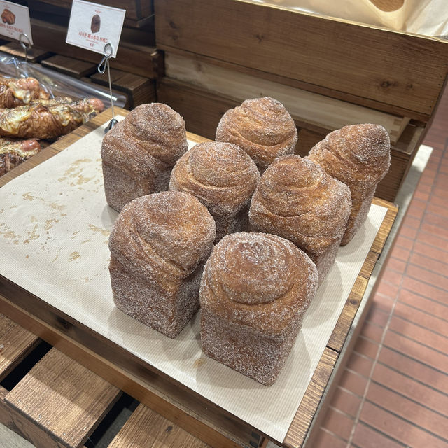 【🇰🇷：東大門】朝から営業！クロワッサンベーグル🥯