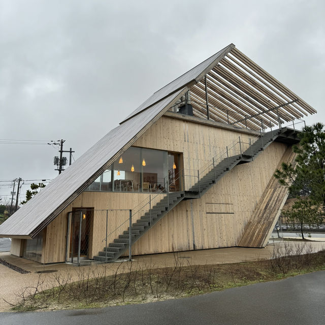 建築大師隈研吾設計的咖啡店