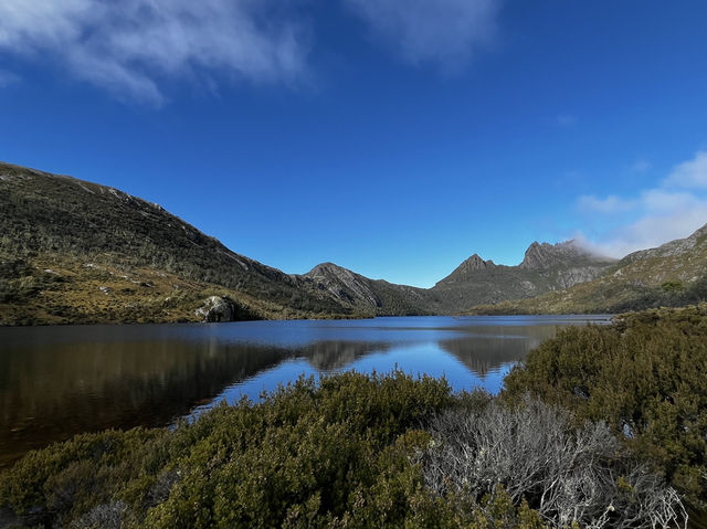 Explore the beauty of Cradle Mountain Dove Lake