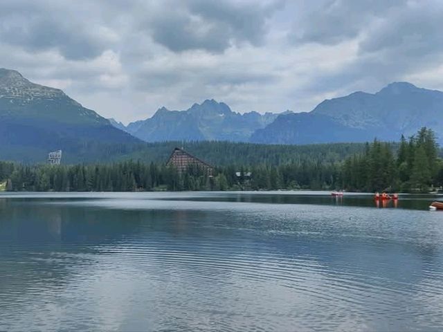 高塔特拉山區的斯特爾布斯凱湖（Štrbské pleso）