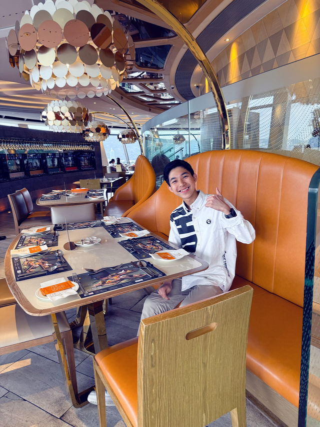 360°旋轉餐廳自助餐