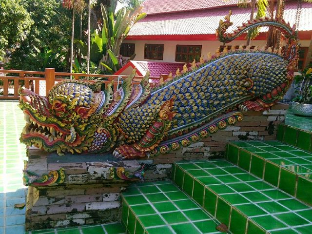 ชม..หอพระบรมฉายามหาราชพุทธิรังสรรค์