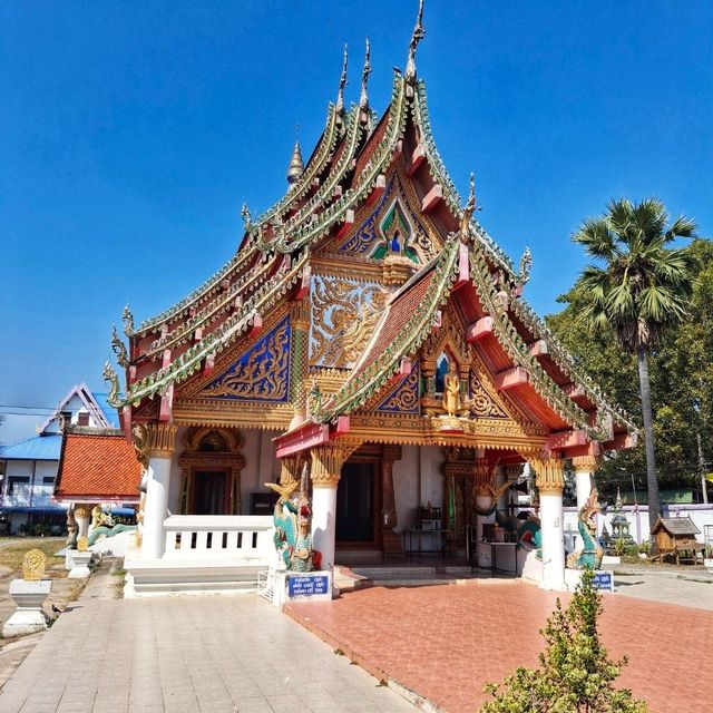 วัดนี้มีความเกี่ยวพันกับอาณาจักรสุโขทัยในอดีต