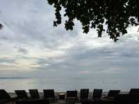 หาดโรงแรมเมอเวนพิคกับแสงอาทิตย์ตกอันโรแมนติก