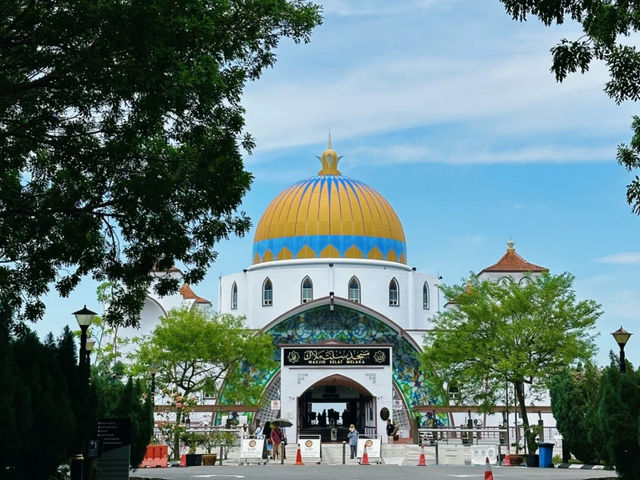 Exploring the Straits of Malacca – A Peaceful Ocean Escape