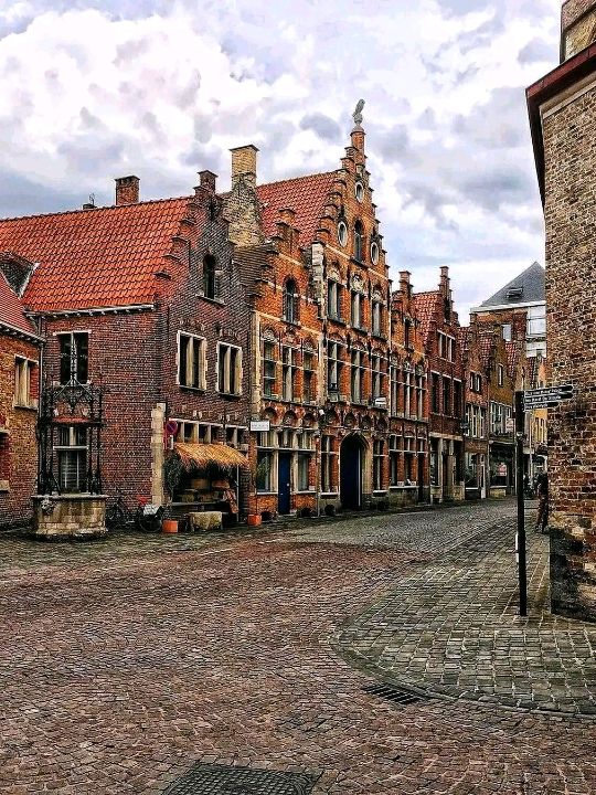 Bruges: Belgium’s Fairytale Canal City