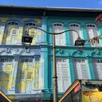 Vibrant Streets of Heritage: Exploring Chinatown Singapore