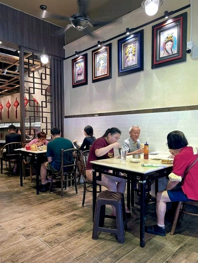 Eat Like A Local: A Delightful Dim Sum Experience at Chooi Yue Dim Sum Restaurant, Ipoh. 🫖🧆🥟🍵🍤