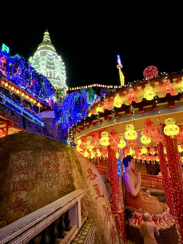 A Thousand Lights, A Thousand Blessings: Chinese New Year at Kek Lok Si