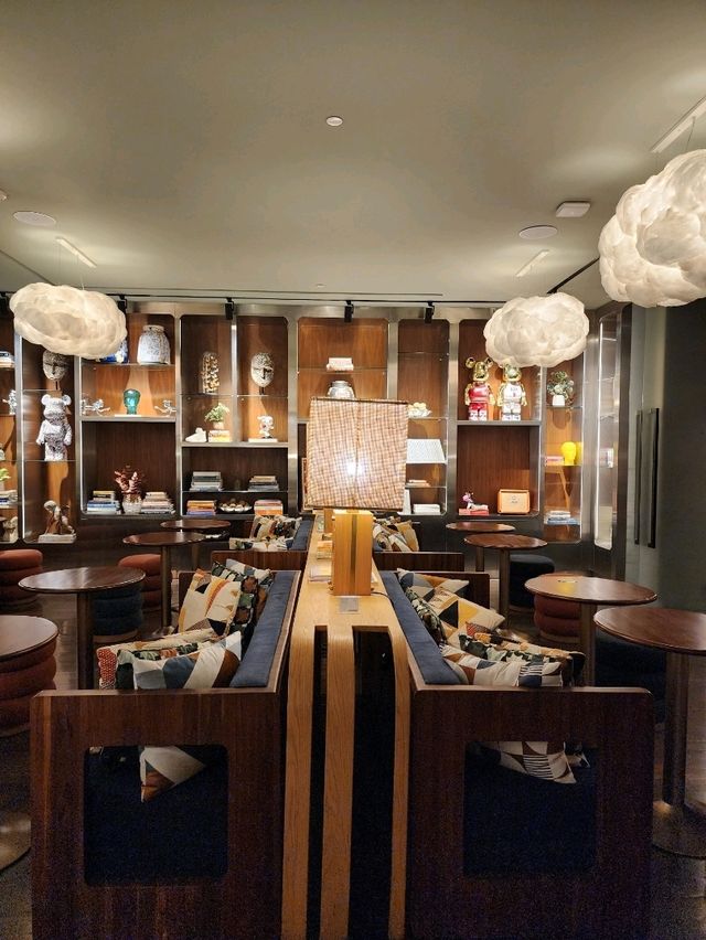 【バンコク】洒落過ぎるカフェ&レストラン☕️Karo Coffee at Public House