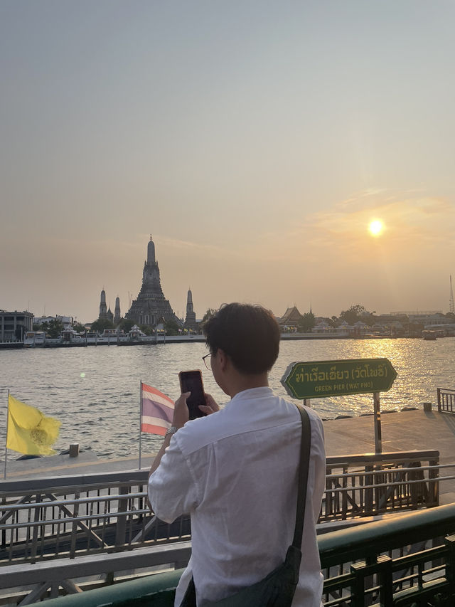 A Royal Day in Wat Pho & The Grand Place