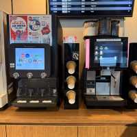【大阪】万博に沸く伊丹空港のカードラウンジ✨