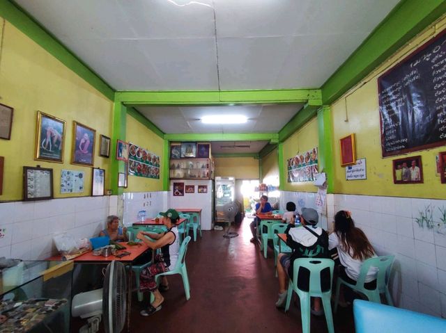 ร้านอาหารLocalอยุธยา ร้านเก่าแก่เปิดมากว่า 40 ปี