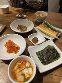 【韓国/狎鴎亭】毎年ミシュラン獲得！！ ユッケビビンバランチが食べられるお店【ウガ】🐄