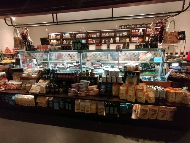 🛍️The New, Improved Paddy's Markets!🛍️