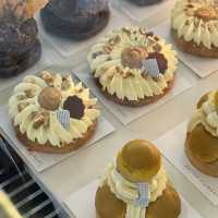 🌿 Aston Gilbert Café – คาเฟ่กระจกล่องหนกลางสวนยาง