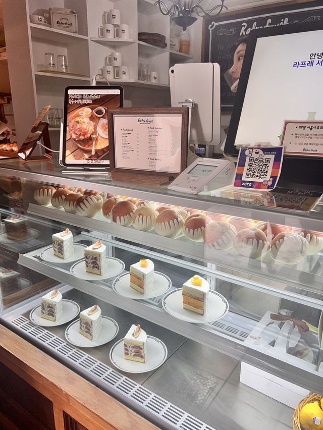 【ソウル・ソチョン】 季節の果物を使った贅沢ピンス🍧☀️