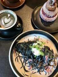 Black bixon cafe