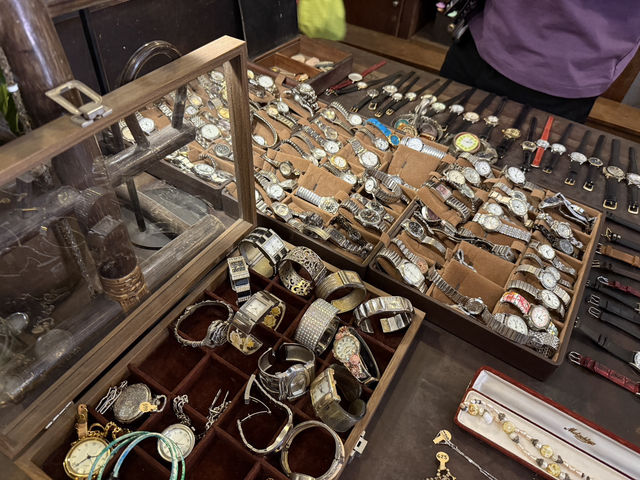 Deeritage – Timeless Vintage Jewelry for the Soulful Collector  