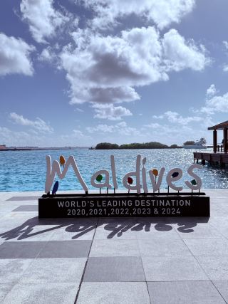 Maldivian 🇲🇻 Blue… My Favourite Colour and type of Holiday