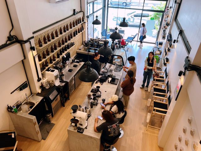 Lamps specialty coffee นครปฐม