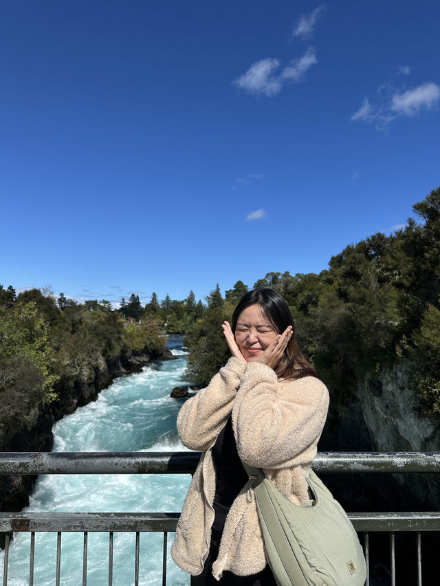 🇳🇿 Turquoise Dreams at Huka Falls