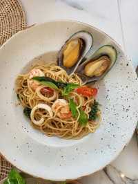 Samui's Eva Restaurant & Cafe Treats