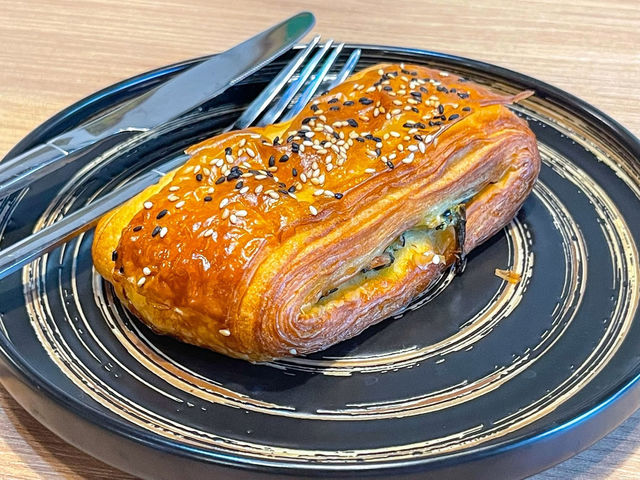 คาเฟ่สไตล์โฮมมี่ แบบสบายๆ ย่านสุขุมวิท