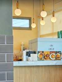 Little Green Cafe Samui: คาเฟ่มินิมอลใกล้ท่าเรือ