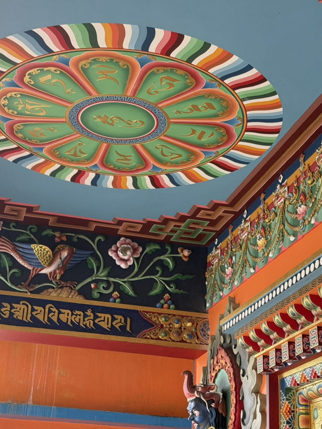 【インド・シッキム エンチェイ・モナストリー】静寂に包まれた天空の寺