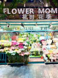 Buzz & Bargains: A Lively Stroll Down Beijing Road