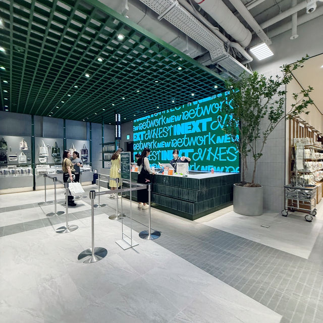 Beauty Playground: Olive Young in Seongsu Delivers the Glow 🇰🇷