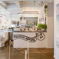 Respirer Bakery Cafe