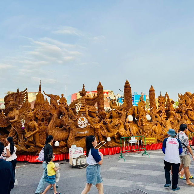 งานแห่เทียนโคราช ศาสตร์ศิลป์ถิ่นย่าโม ประจำปี 2568