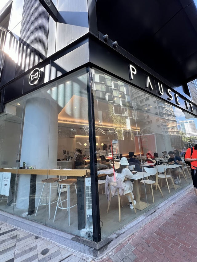 Pause It Cafe Hong Kong, Latte Art Meets Urban Calm in Mong Kok