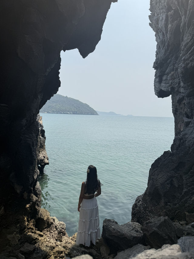รีวิวทริปหนีกรุง: เกาะสีชัง 2 วัน 1 คืน 🐚🌴🪼🌊