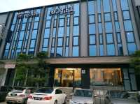 “Square Comfort: Cozy & Central in Johor Bahru”