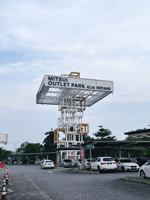 Wrap Up the Deals at Mitsui Outlet Park KLIA’s 10th Anniversary Bash