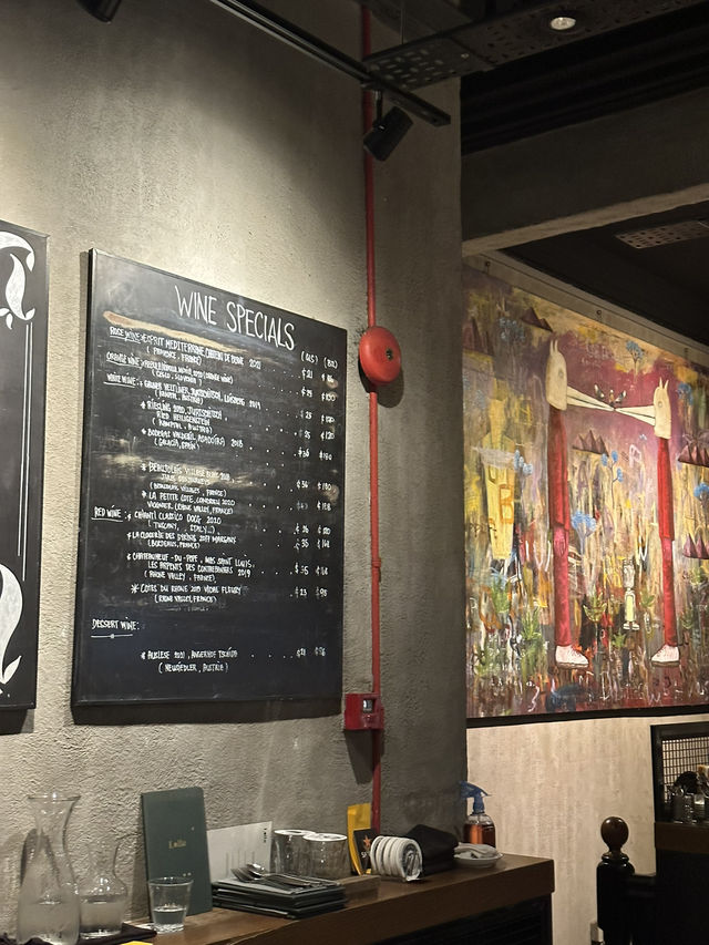 Dining at Lolla: A Taste of Modern Mediterranean in Singapore 🇸🇬 