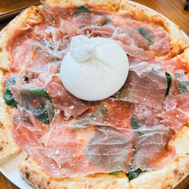 ร้านพิซซ่าชื่อดัง ห้ามพลาด Pizza 4P's Vo Van Kiet