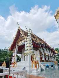 มาเมืองเก่าที่วัดมหาธาตุเพชรบูรณ์กันไหม?