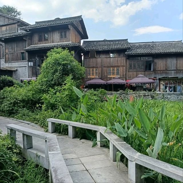 Stone Walls and Living History, Exploring Qingyan Ancient Town Stone Walls and Living History, Exploring Qingyan Ancient Town