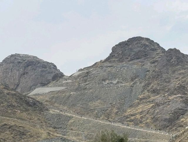 Climb to Light: A Spiritual Journey Up Jabal Al Nour