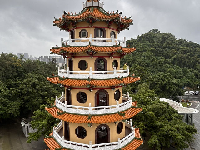 Dragon and Tiger Pagodas