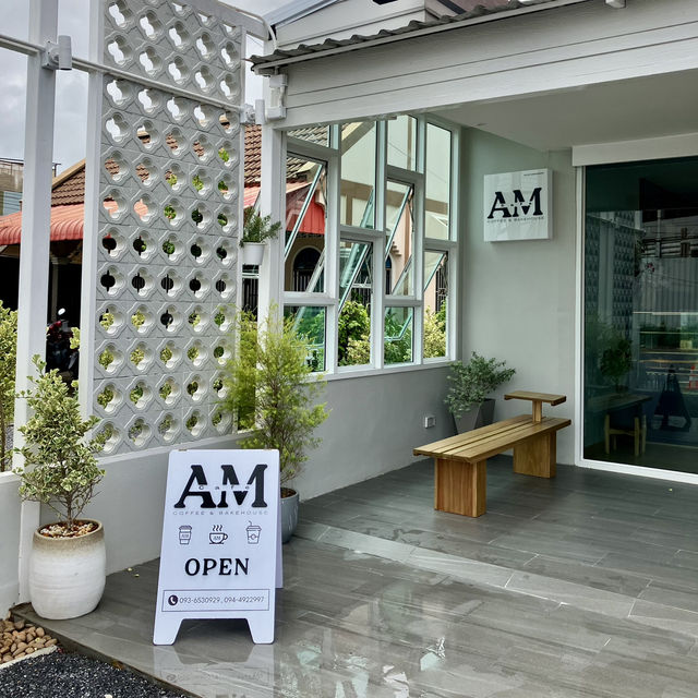 AM CAFÉ Coffee & Bakehouse Phuket  AM CAFÉ Coffee & Bakehouse Phuket