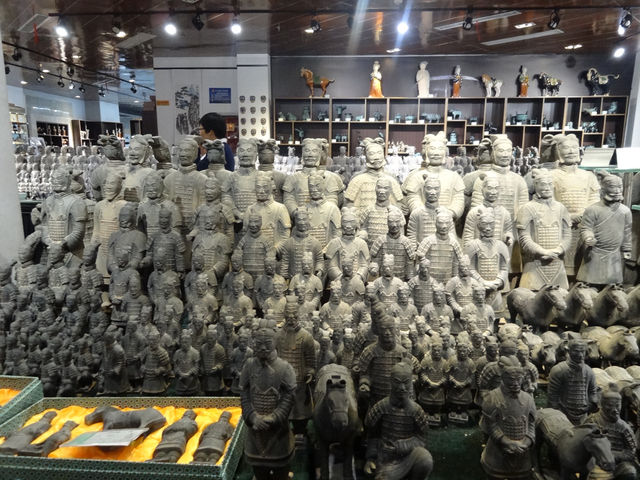 The Army Molded in Clay: Modular Production and the Artisanal Revolution of the Qin Dynasty
