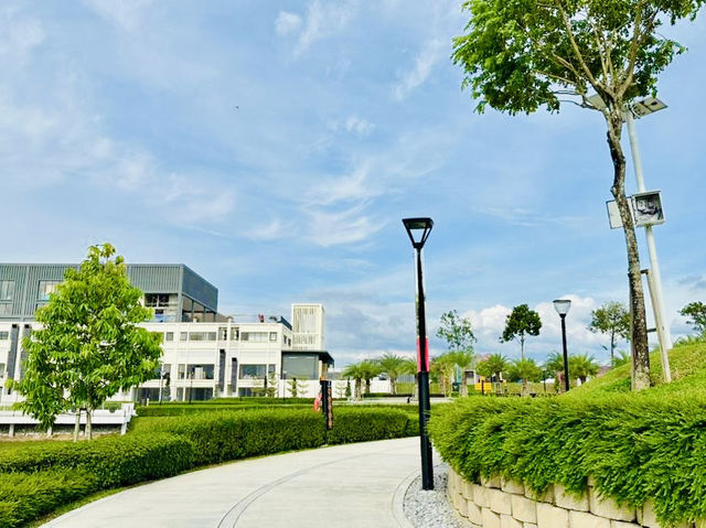 Breathe. Explore. Unwind — at Eco Majestic City Park! 