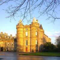 I really enjoyed this experience, even more than Edinburgh Castle. It's much less crowded
