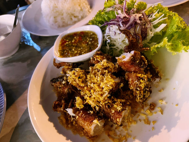 Blue Moon ร้านชิลเปิดใหม่ หาดทุ่งวัวแล่น
