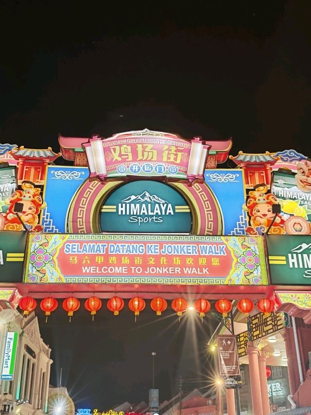 🌟 Explore the Vibrant Jonker Street, Melaka! 🌟 Explore the Vibrant Jonker Street, Melaka!